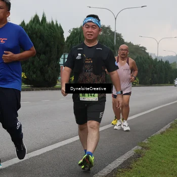 Runner Photo 8566886
