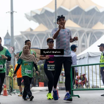 Runner Photo 8566896