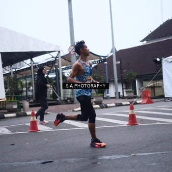 Runner Photo 8566908