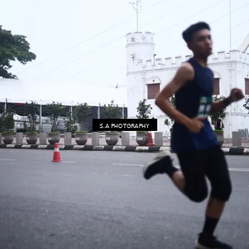 Runner Photo 8566917