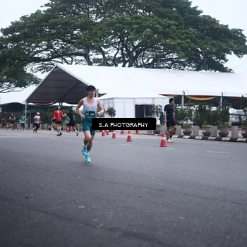 Runner Photo 8566918