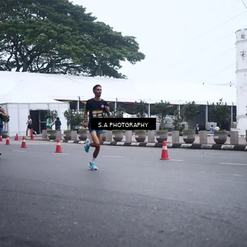 Runner Photo 8566940