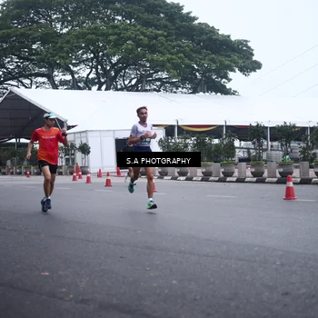 Runner Photo 8567004