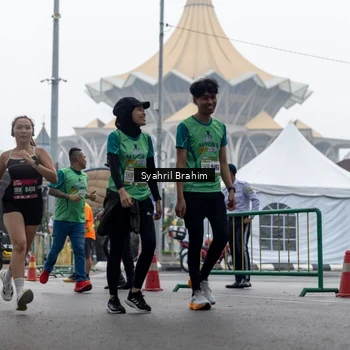 Runner Photo 8567056