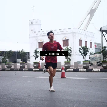 Runner Photo 8567137
