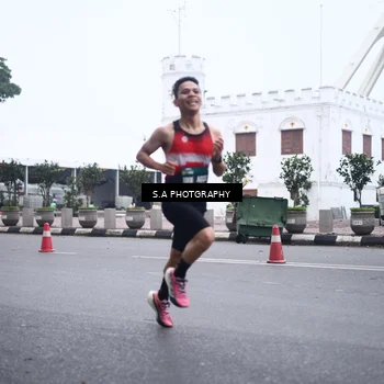 Runner Photo 8567273