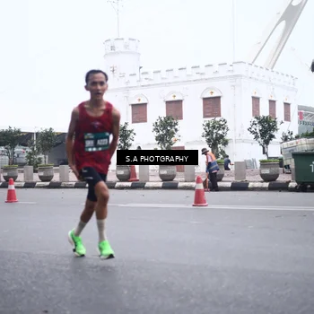Runner Photo 8567365
