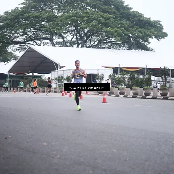 Runner Photo 8567437