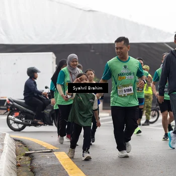 Runner Photo 8567680