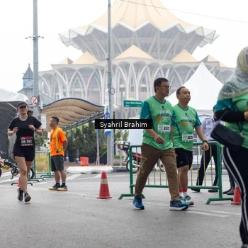 Runner Photo 8567868