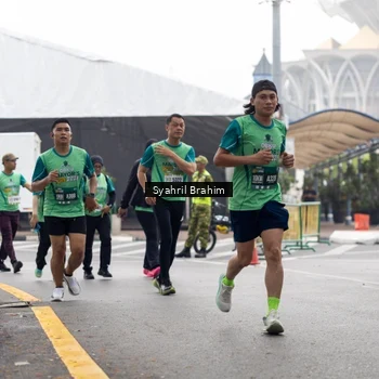Runner Photo 8567879