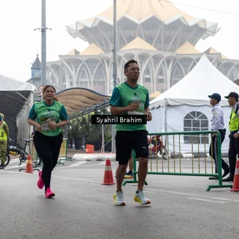 Runner Photo 8567904