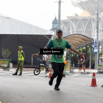 Runner Photo 8568005