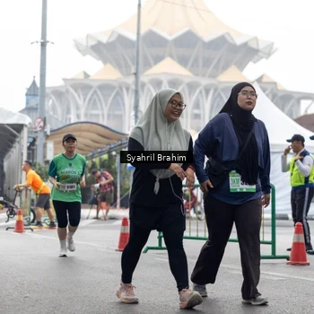 Runner Photo 8568023