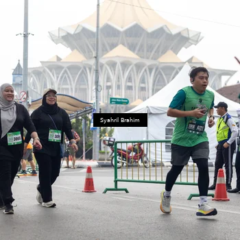 Runner Photo 8568041
