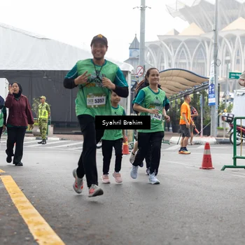 Runner Photo 8568056