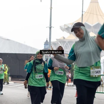 Runner Photo 8568106