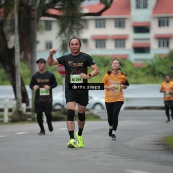 Runner Photo 8568593
