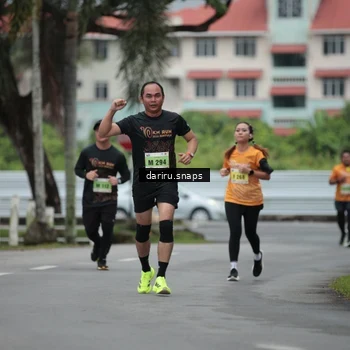 Runner Photo 8568615