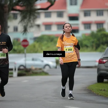 Runner Photo 8568645