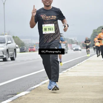 Runner Photo 8568730