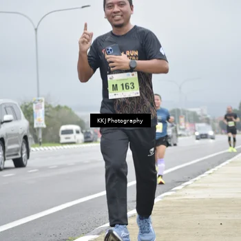 Runner Photo 8568733