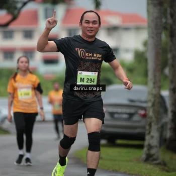 Runner Photo 8568765