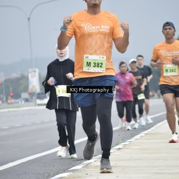 Runner Photo 8568875