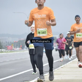 Runner Photo 8568878