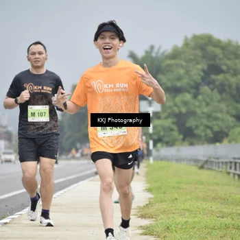 Runner Photo 8568909