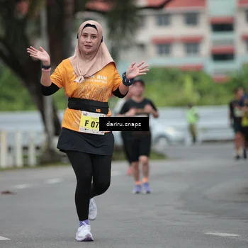 Runner Photo 8568942