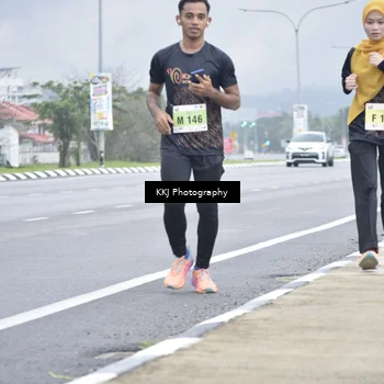 Runner Photo 8569028