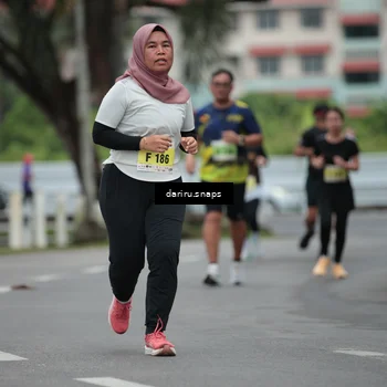 Runner Photo 8569196