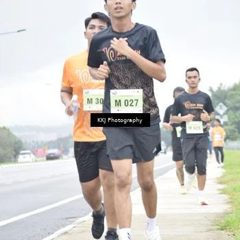 Runner Photo 8569207