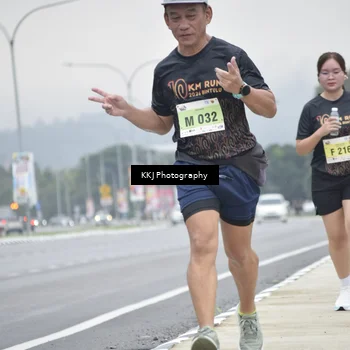 Runner Photo 8569317