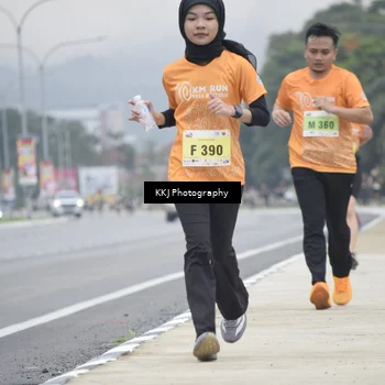Runner Photo 8569330