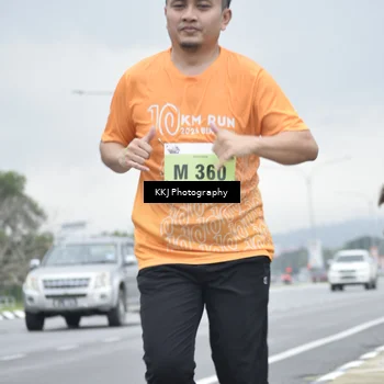 Runner Photo 8569345