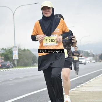 Runner Photo 8569402