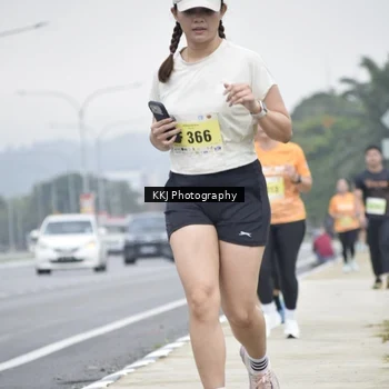 Runner Photo 8569413
