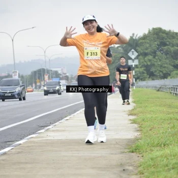 Runner Photo 8569416