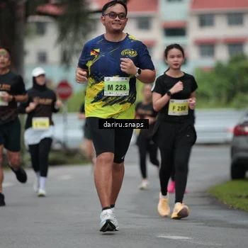 Runner Photo 8569419