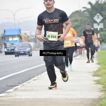 Runner Photo 8569432