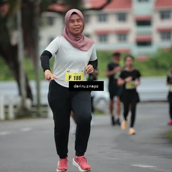 Runner Photo 8569459