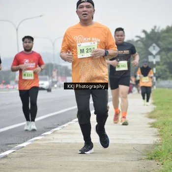 Runner Photo 8569711