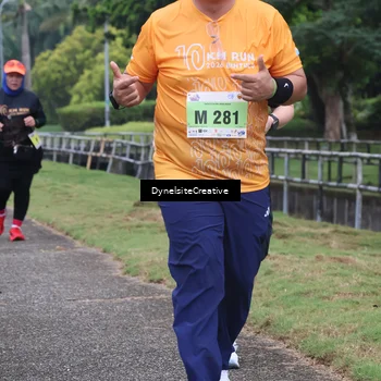Runner Photo 8569878