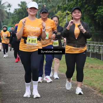 Runner Photo 8569921