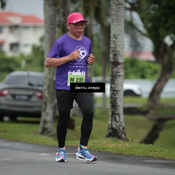 Runner Photo 8570002
