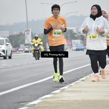 Runner Photo 8570072