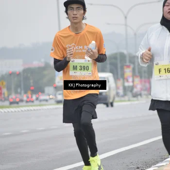 Runner Photo 8570073