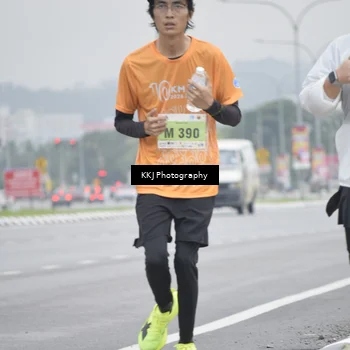 Runner Photo 8570074